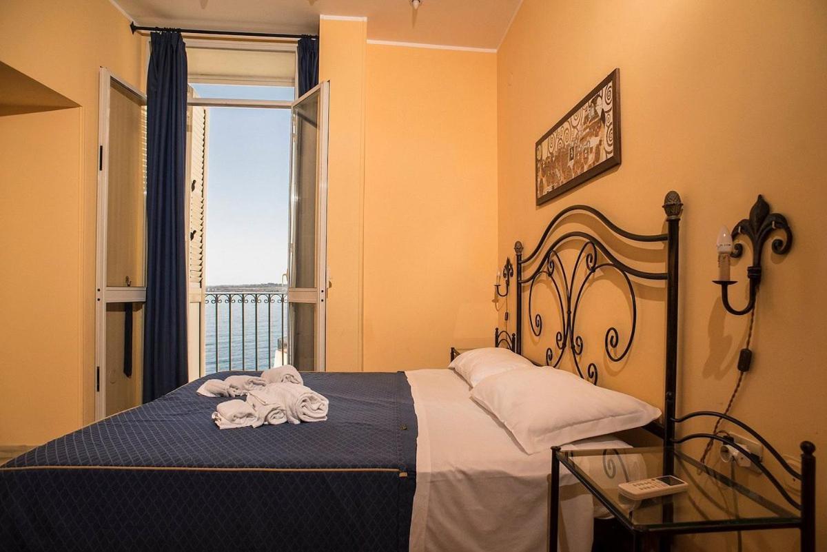 סירקוזה Life Hotels Residence Dei Baroni מראה חיצוני תמונה