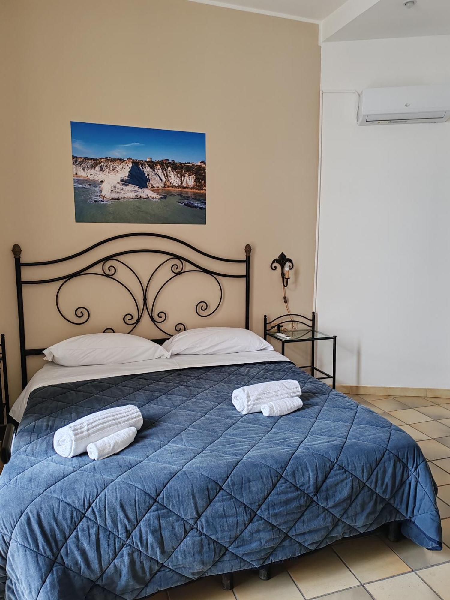 סירקוזה Life Hotels Residence Dei Baroni מראה חיצוני תמונה