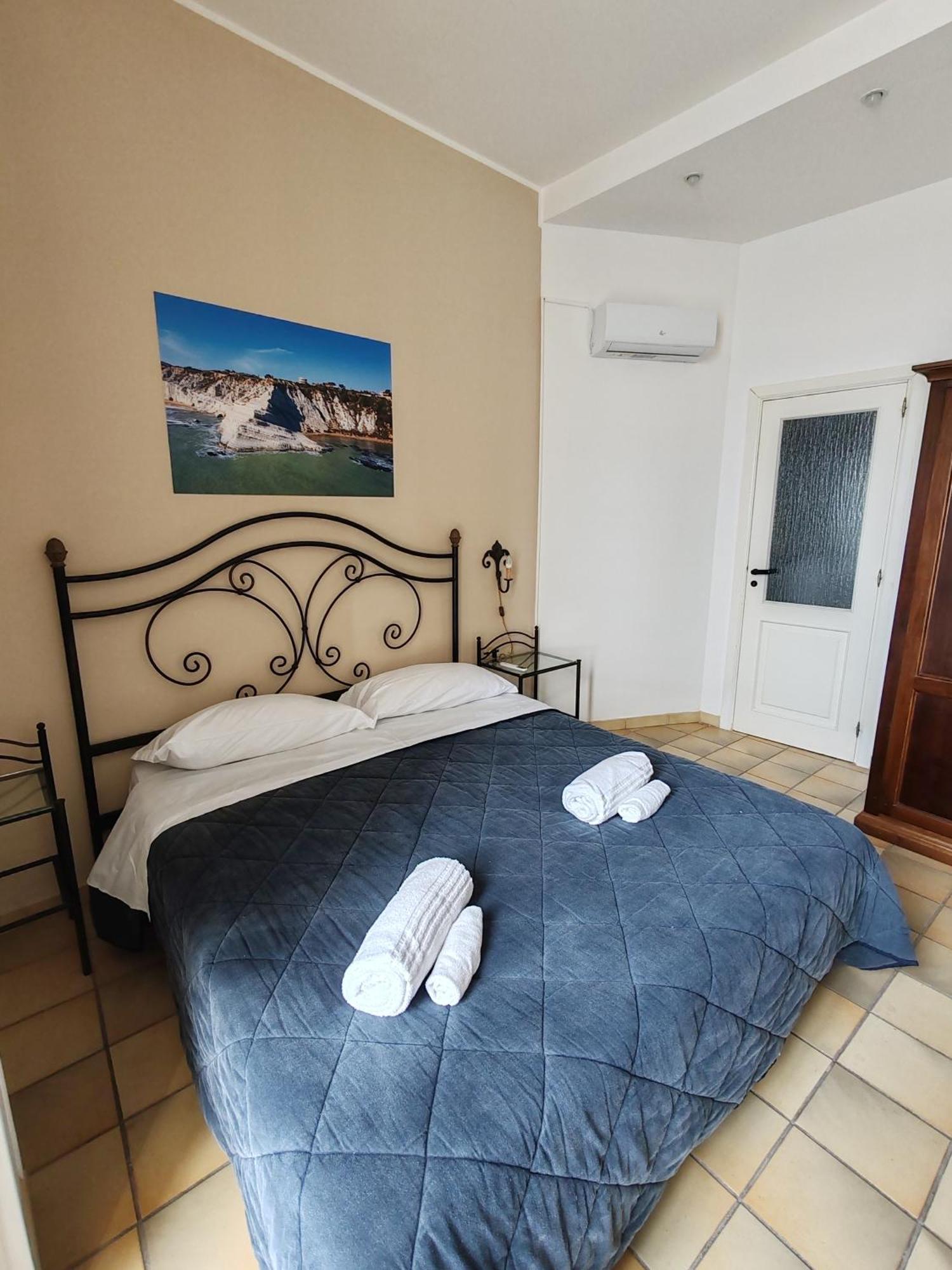 סירקוזה Life Hotels Residence Dei Baroni מראה חיצוני תמונה